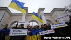 Митинг против российской оккупации Крыма. Симферополь, март 2014 года